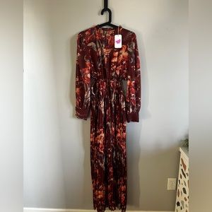 L'ATISTE Wine Floral Pleated Long Sleeve Maxi Dress